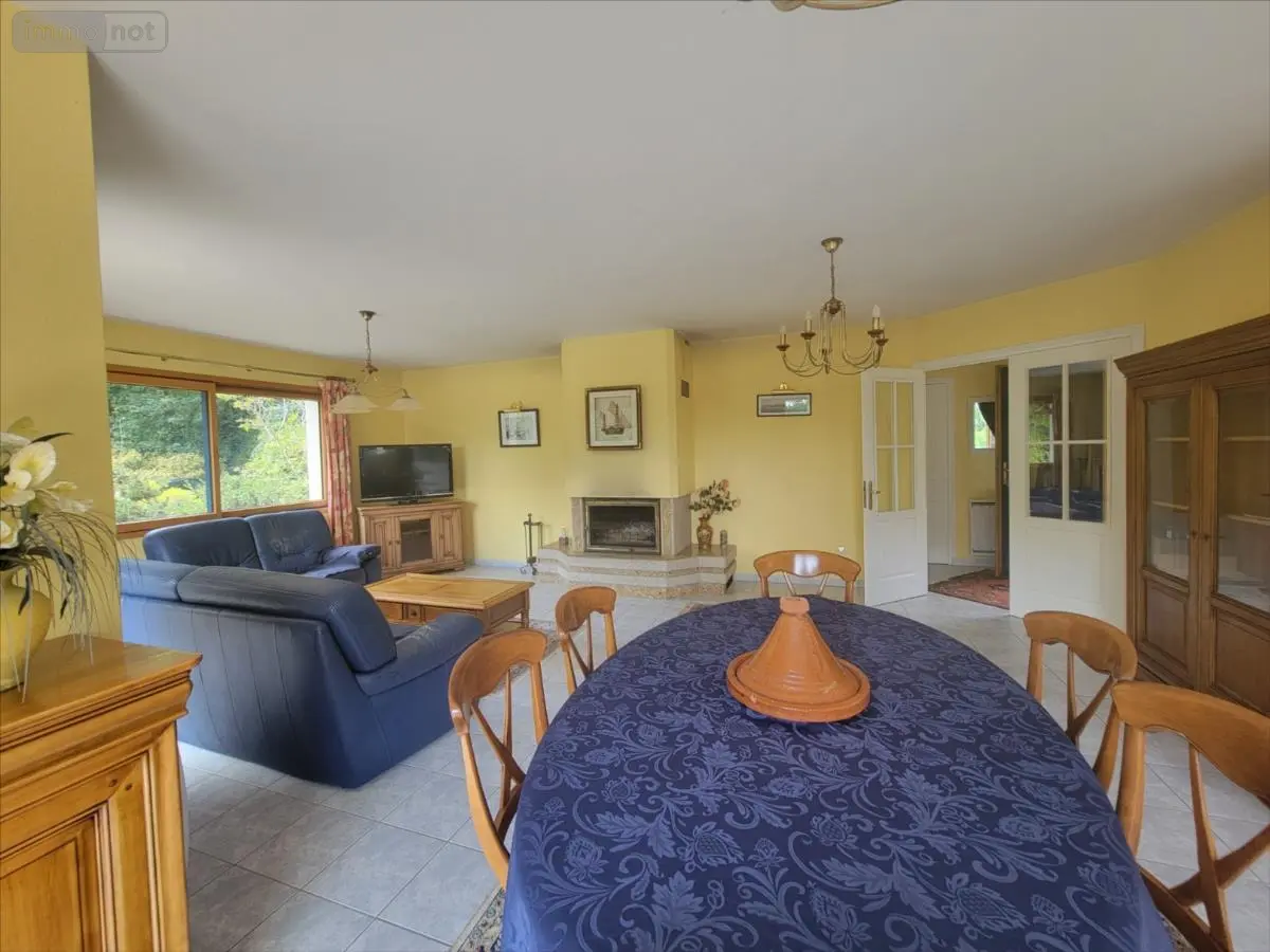 Casa de 5 dormitorios en Gourin, France No. 331687