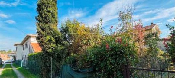 3 rooms House in Besnate, Italy No. 94203 8