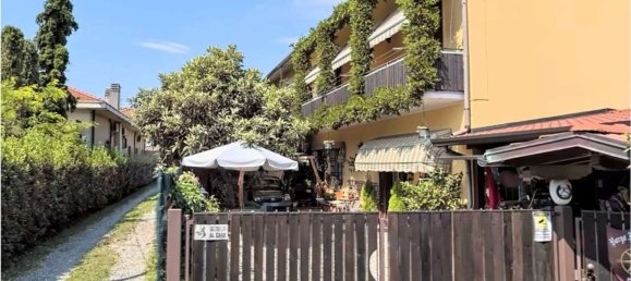 3 rooms House in Besnate, Italy No. 94203 9