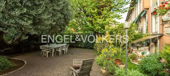 6 rooms Villa in Rome, Italy No. 58711 3