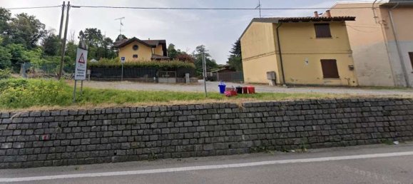 5 rooms House in Varallo Pombia, Italy No. 203852 4