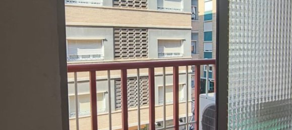 2 bedrooms Apartment in Zaragoza, Spain No. 144575 4