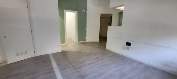 4 bedrooms Apartment in Palermo, Italy No. 317961 17