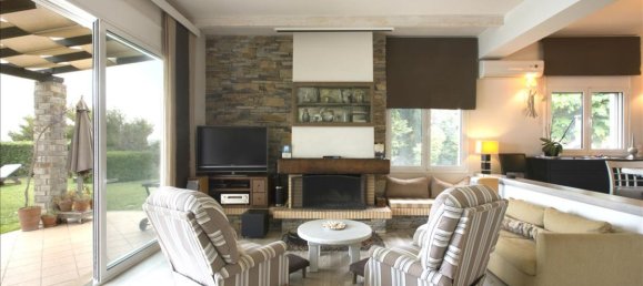 3 bedrooms Villa in Central Greece, Greece No. 1275 8