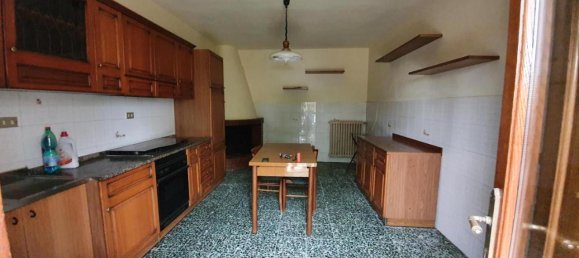 10 rooms House in Fucecchio, Italy No. 157888 2