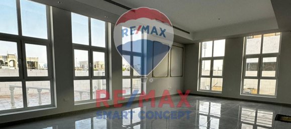 6 bedrooms Villa in Khalifa City, UAE No. 37147 13