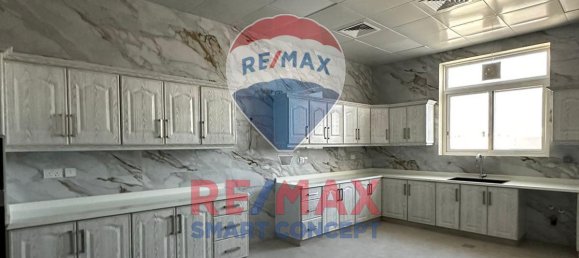 6 bedrooms Villa in Khalifa City, UAE No. 37147 3