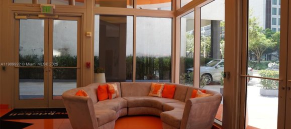 2 Schlafzimmer Gewerbliche Immobilien in Miami, USA, Nr. 615835 2