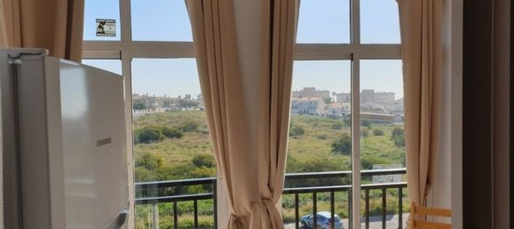 1 bedroom Apartment in Torrevieja, Spain No. 151022 3