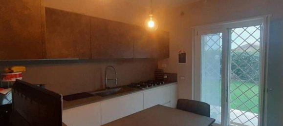 Квартира с 3 комнатами в Рим, Италия № 142907 25