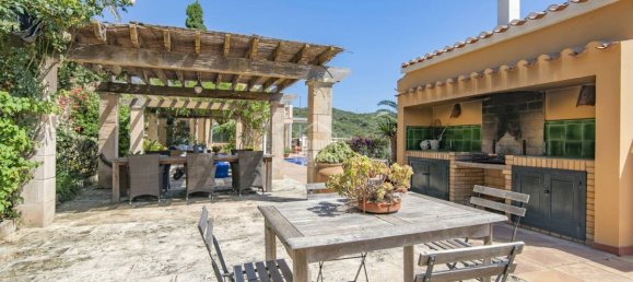 4 bedrooms Villa in Mahon, Spain No. 5116 2