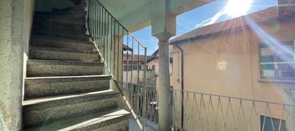 Квартира с 5 комнатами в Ведано Олона, Италия № 137721 30