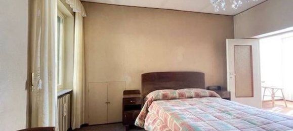 Квартира с 5 комнатами в Ведано Олона, Италия № 137721 8