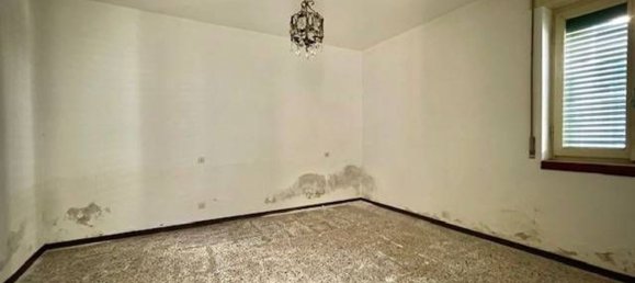 Квартира с 5 комнатами в Ведано Олона, Италия № 137721 15