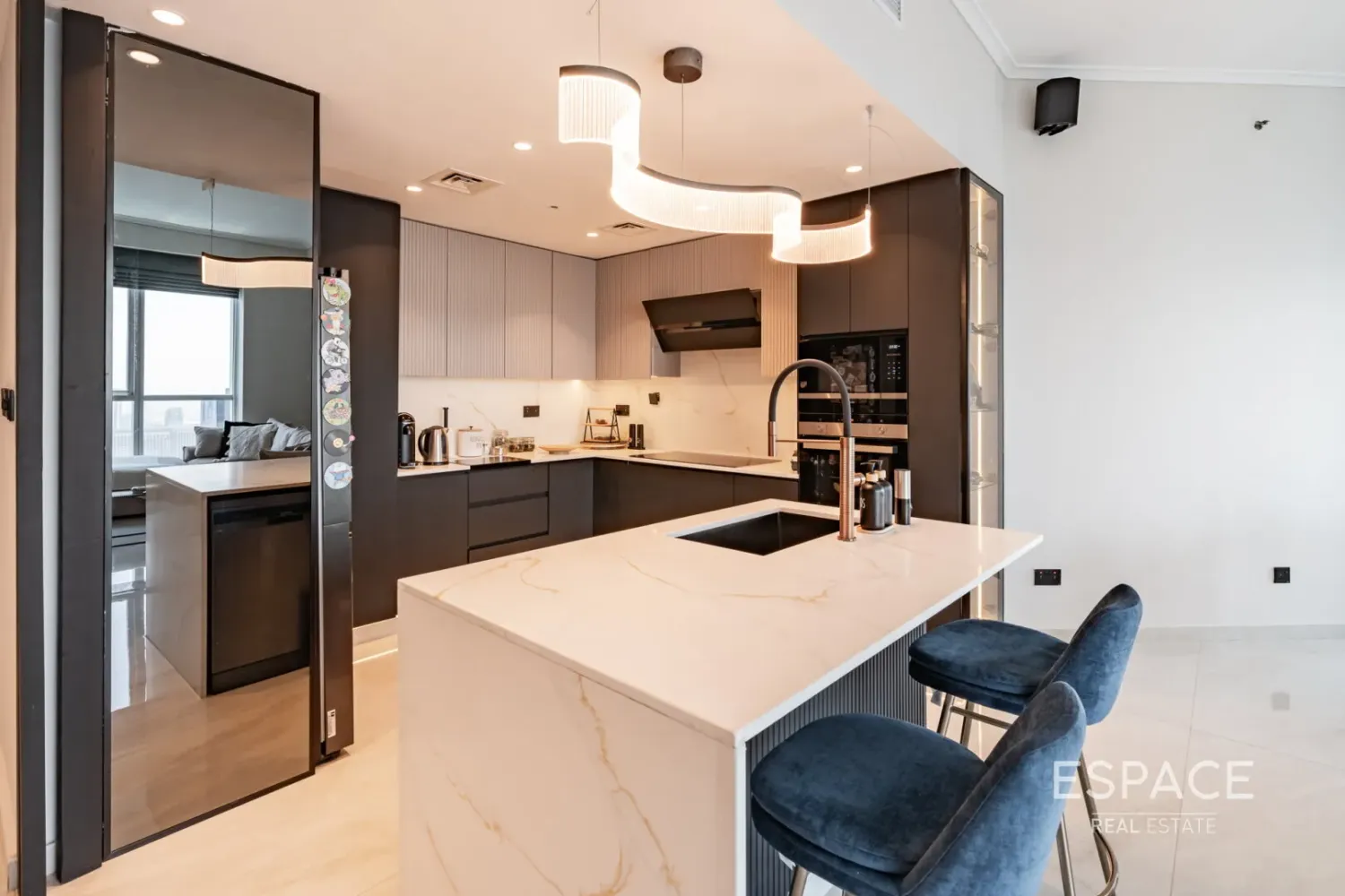 3 bedrooms Apartment in THE TORCH, Dubai Marina, UAE No. 118323