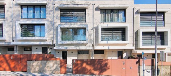 5 غرف نوم فيلا في Porto, Portugal رقم 22141 2