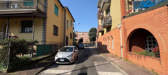 2 rooms Apartment in Buccinasco, Italy No. 4395 29
