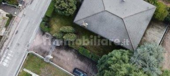 Вилла с 4 спальнями в Верона, Италия № 119191 35