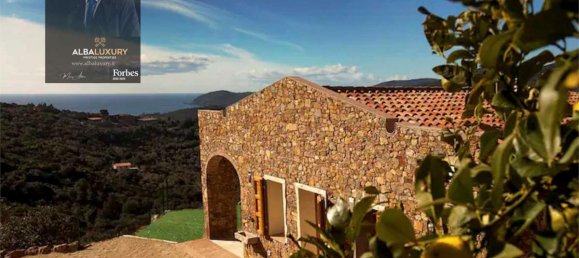 6 bedrooms Villa in Portoferraio, Italy No. 518 3