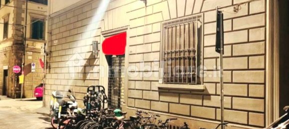 2 rooms Commercial property in Florence, Italy No. 210111 4