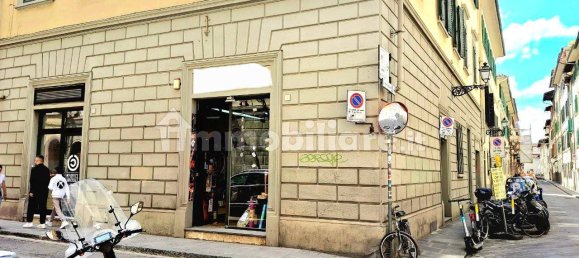 2 rooms Commercial property in Florence, Italy No. 210111 26