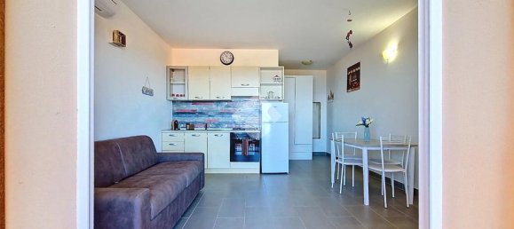 Studio in Trinità d'Agultu e Vignola, Italy No. 264003 5