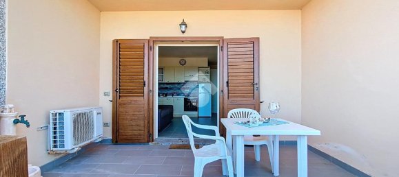 Studio in Trinità d'Agultu e Vignola, Italy No. 264003 2