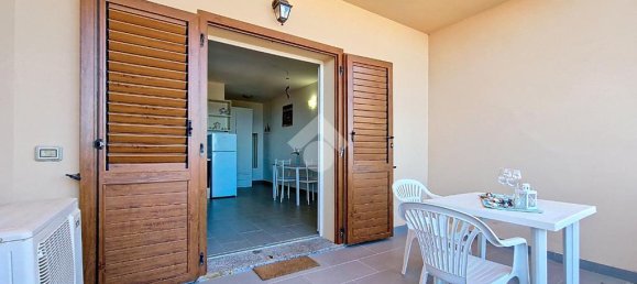 Studio in Trinità d'Agultu e Vignola, Italy No. 264003 3