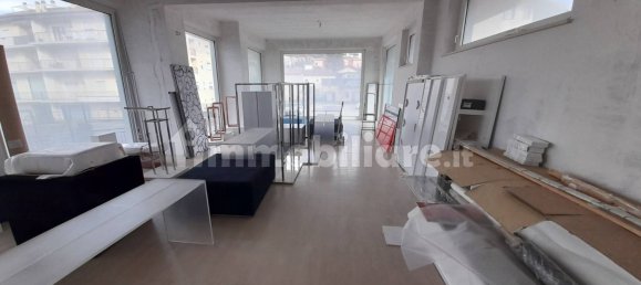 1-Zimmer Gewerbliche Immobilie in L'Aquila, Italy, Nr. 136445 21