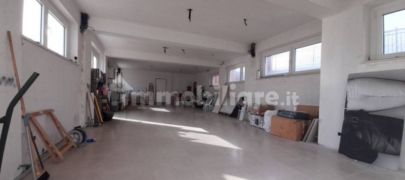 1-Zimmer Gewerbliche Immobilie in L'Aquila, Italy, Nr. 136445 6