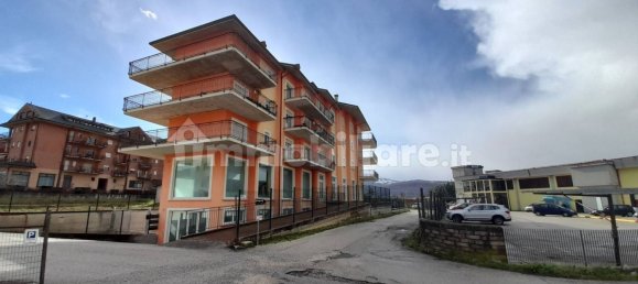 1-Zimmer Gewerbliche Immobilie in L'Aquila, Italy, Nr. 136445 14