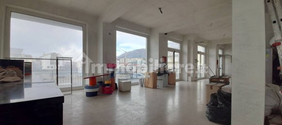 1-Zimmer Gewerbliche Immobilie in L'Aquila, Italy, Nr. 136445 36