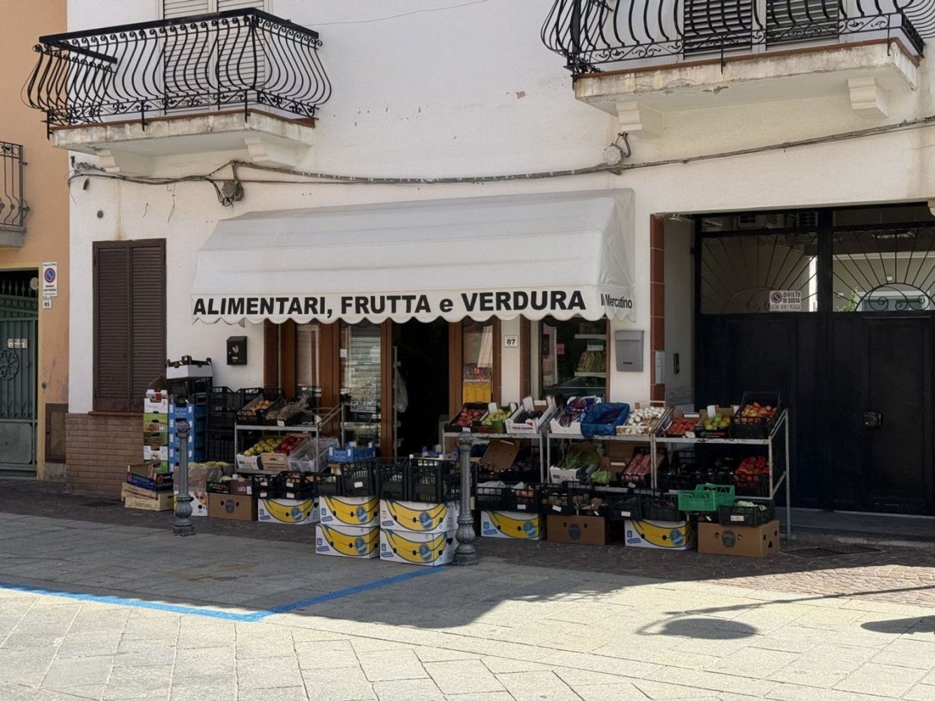 Propiedad comercial en Pula, Italy 38 m² No. 339687