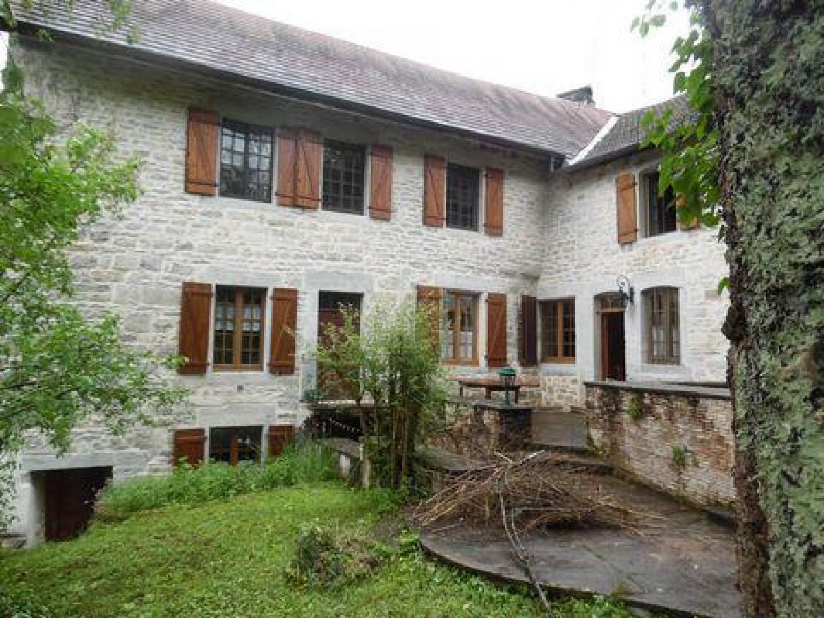 9 bedrooms House in Pontarlier, France No. 24910