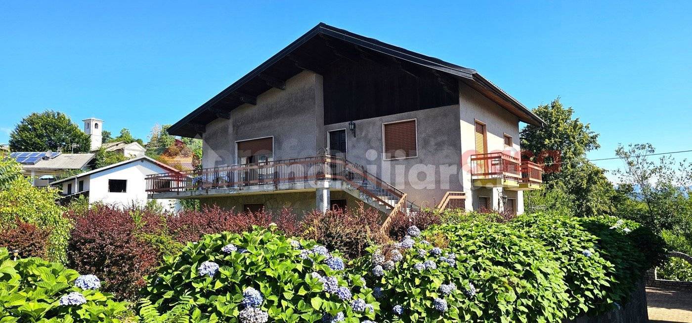 Villa de 6 dormitorios en Prarostino, Italy No. 338336