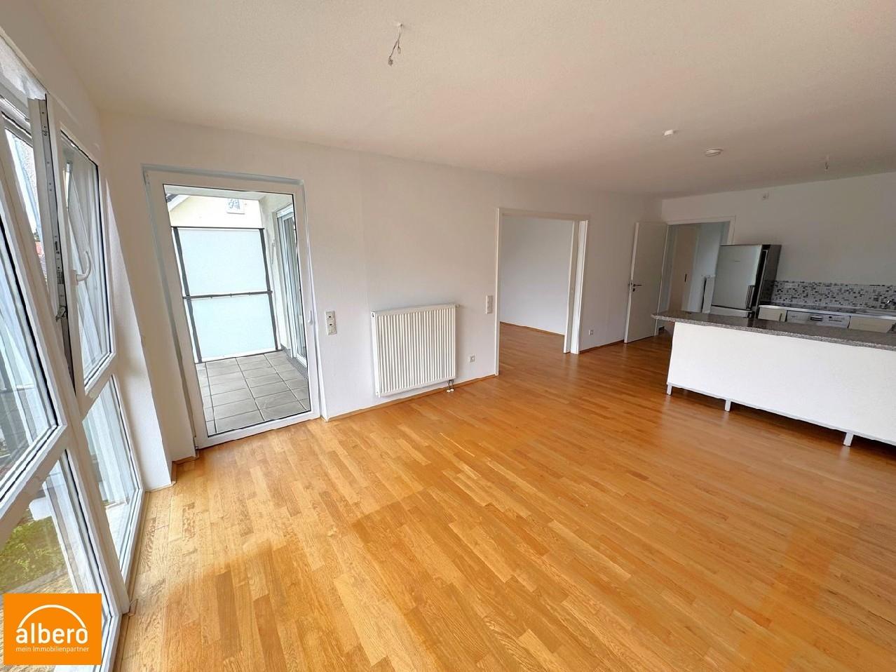Apartamento de 3 habitaciónes en Offenbach, Germany No. 303316
