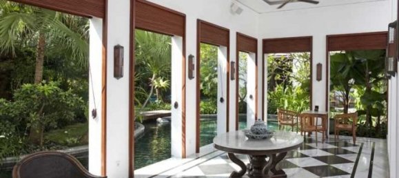 4 bedrooms Villa in Seminyak, Indonesia No. 2998 4