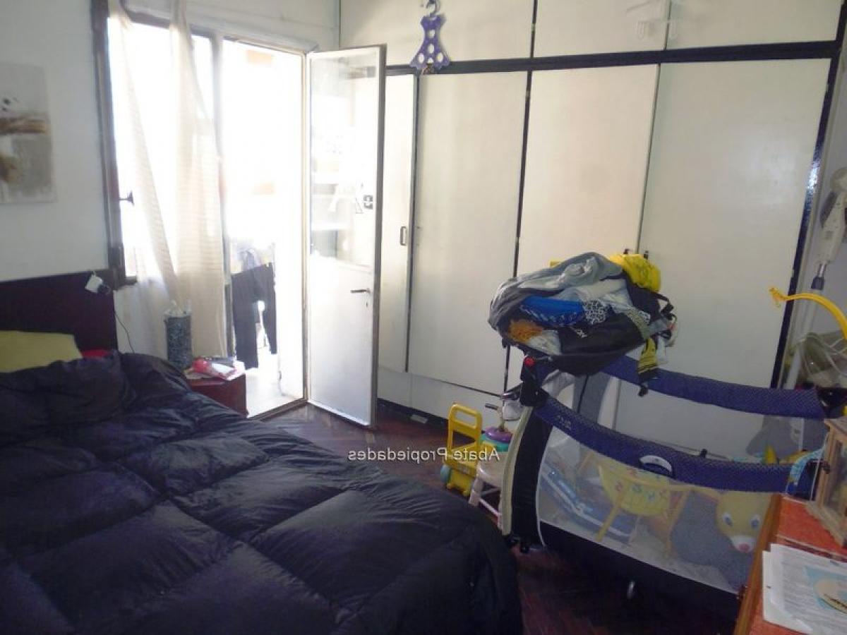 Студия в Монтевидео, Уругвай № 534