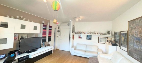 2 bedrooms Penthouse in Perugia, Italy No. 357072 3