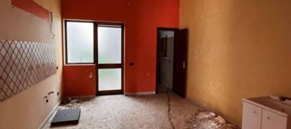 3 chambres Appartement à Trepuzzi, Italy No. 377205 5
