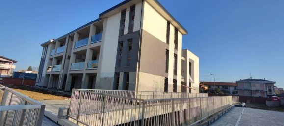 4 rooms Apartment in Bareggio, Italy No. 28866 12