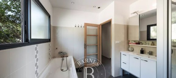 3 bedrooms Villa in Pietrosella, France No. 326229 11