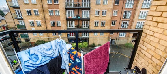 Квартира с 2 спальнями в Грейвсенд, Великобритания № 10958 7