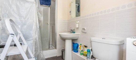 Квартира с 2 спальнями в Грейвсенд, Великобритания № 10958 19