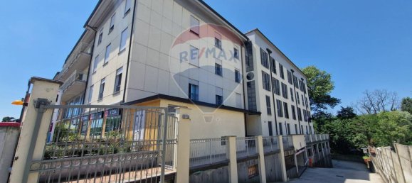97m² Commercial property in Pavia, Italy No. 56994 2