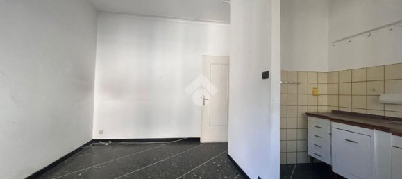 5 rooms Apartment in Genoa, Italy No. 271196 20