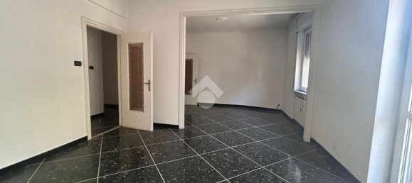 5 rooms Apartment in Genoa, Italy No. 271196 11