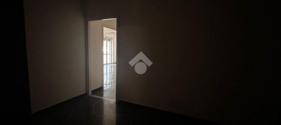 5 rooms Apartment in Genoa, Italy No. 271196 2