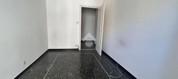 5 rooms Apartment in Genoa, Italy No. 271196 24