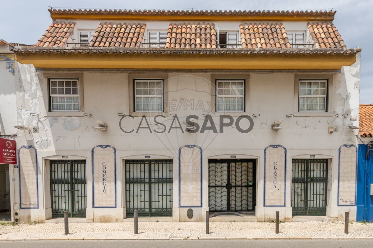 1114m² Building in Setubal, Portugal No. 318489